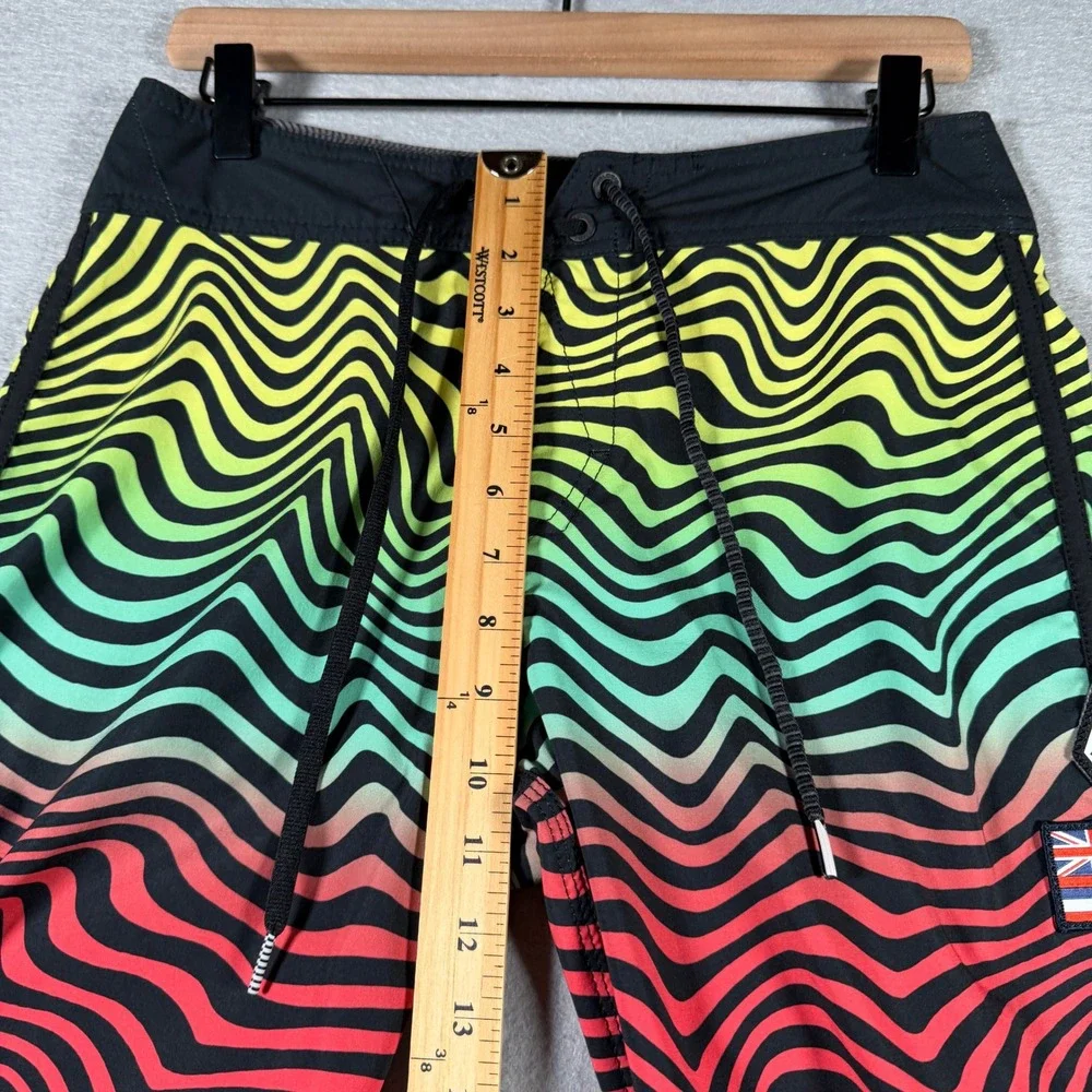 Volcom Mod-Tech Mens 28‎ Board Shorts Wavy Psychedelic Gradient Hawaii A08422H2